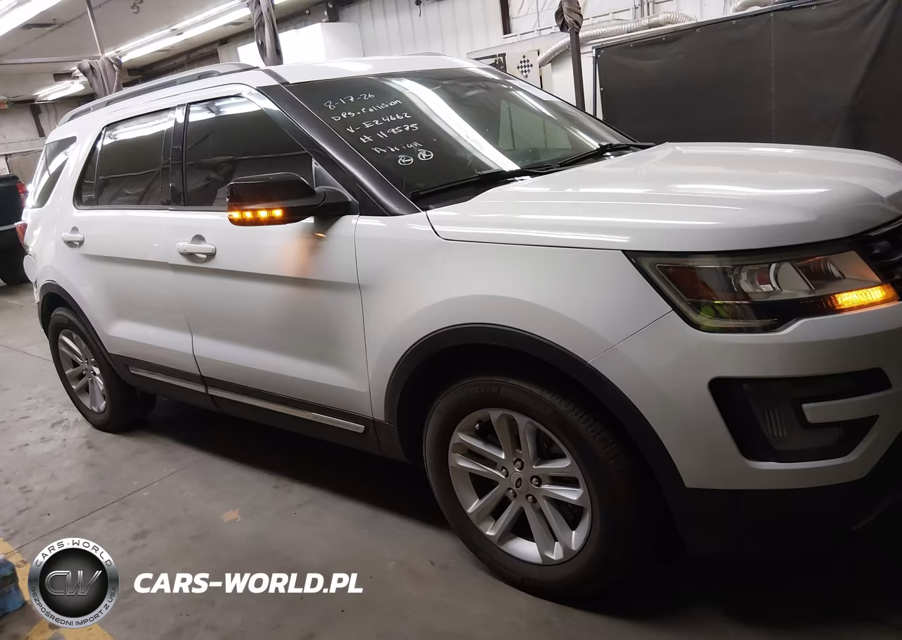 2017 Ford Explorer Xlt VIN:1FM5K7D86HGE24662 - 13