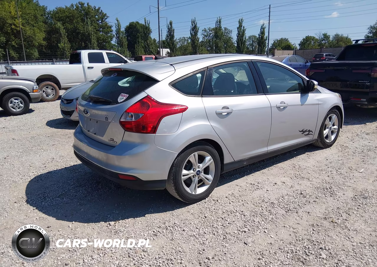 2013 Ford Focus Se VIN:1FADP3K27DL107280 - 4