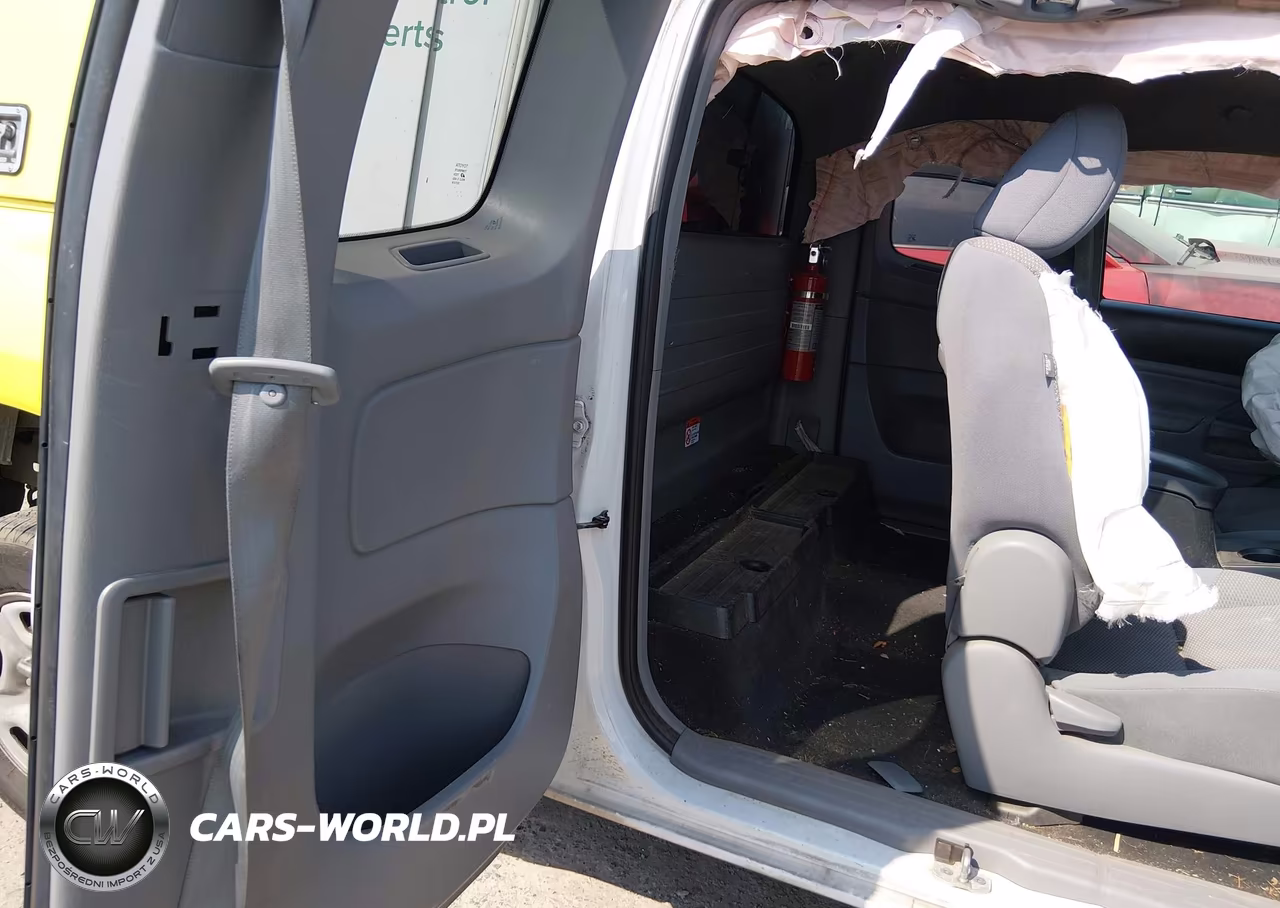 2015 Toyota Tacoma VIN:5TFTX4CN9FX055490 - 8