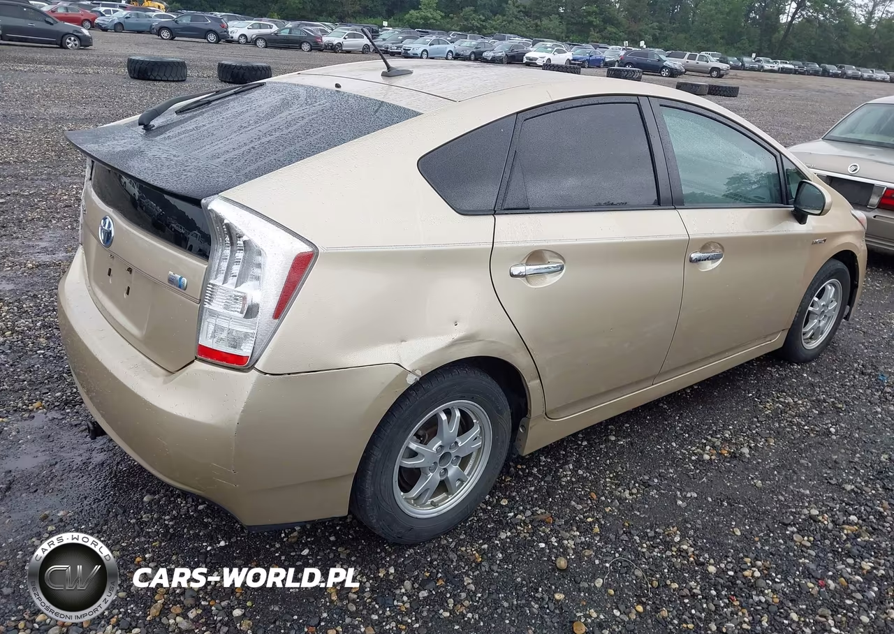 2010 Toyota Prius Iii VIN:JTDKN3DU5A1111440 - 4