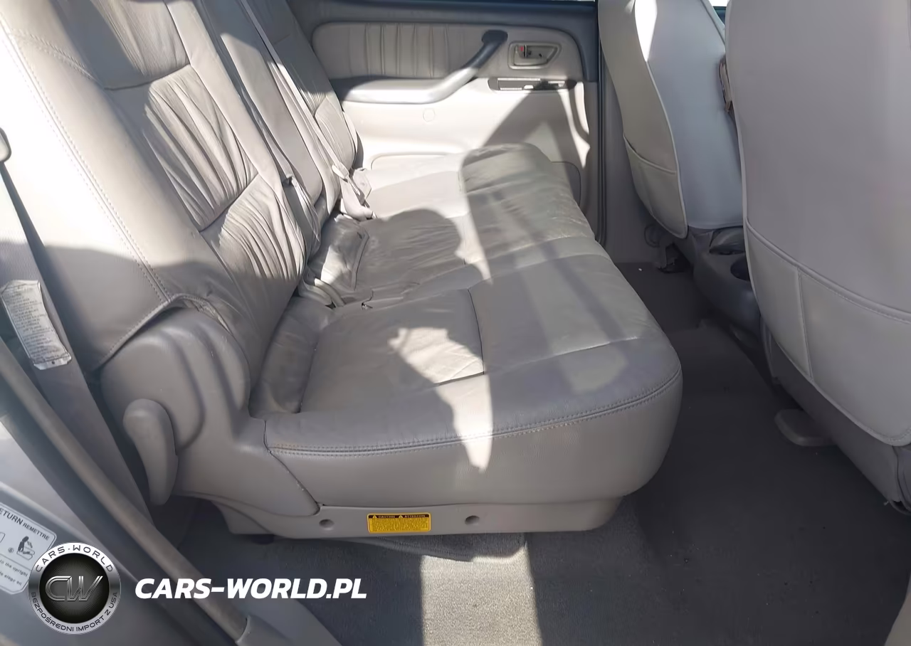 2005 Toyota Sequoia Limited V8 VIN:5TDZT38A25S249367 - 8