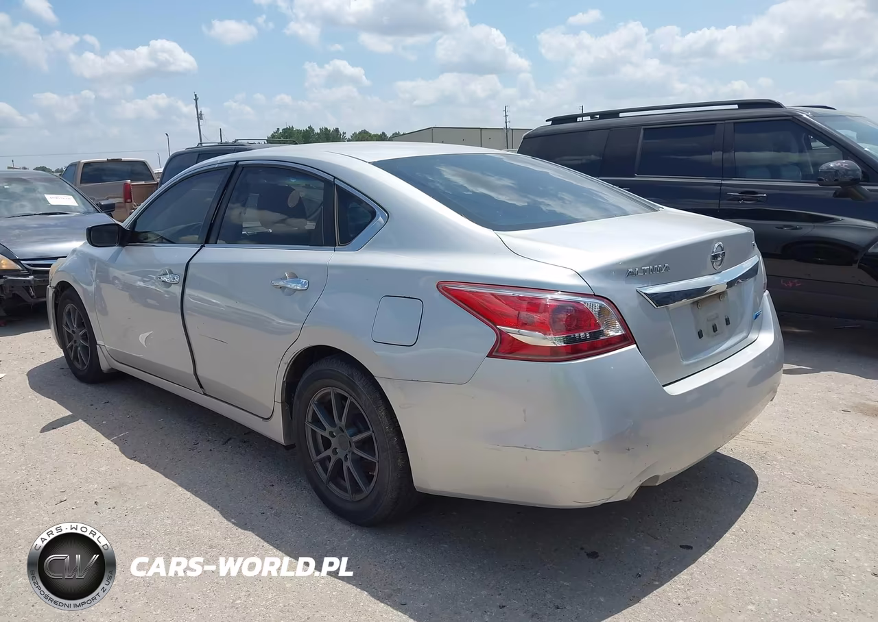 2013 Nissan Altima 2.5 S VIN:1N4AL3AP0DN557966 - 3