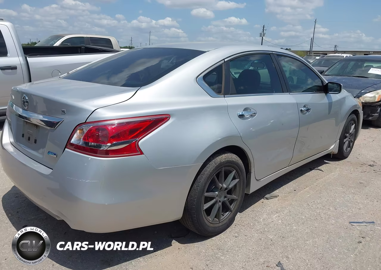 2013 Nissan Altima 2.5 S VIN:1N4AL3AP0DN557966 - 4