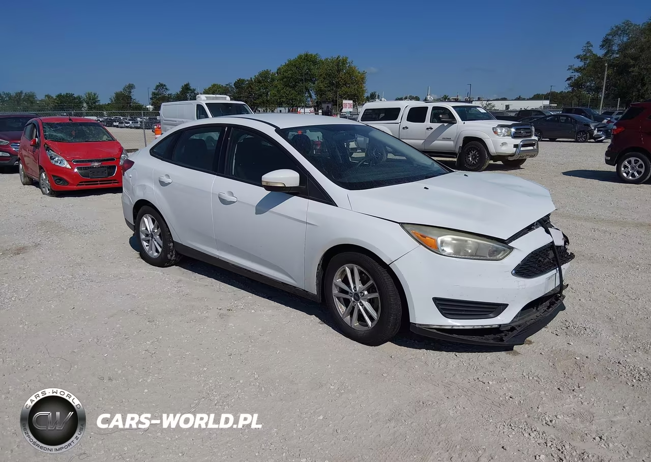 2016 Ford Focus Se VIN:1FADP3F24GL330813 - 1
