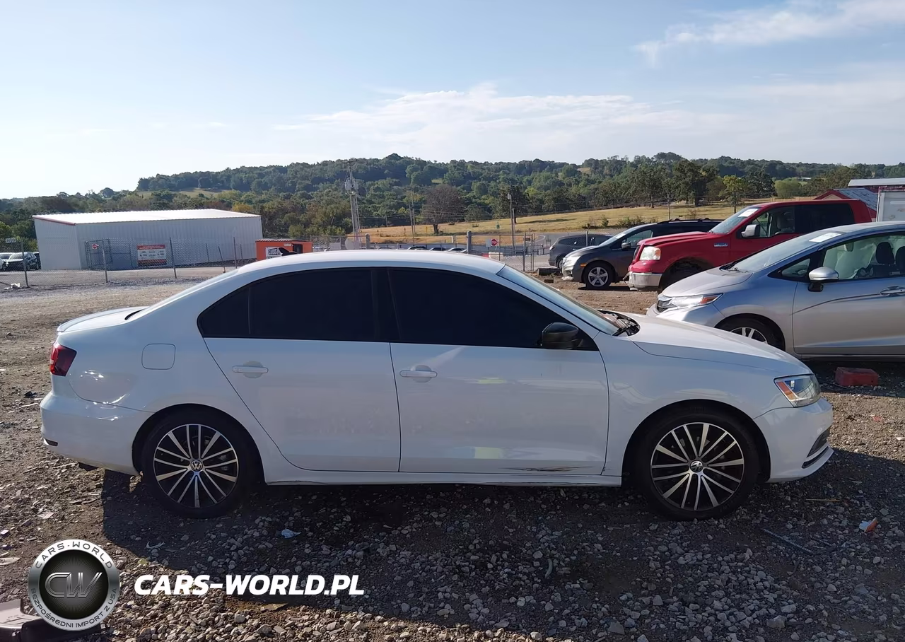 2016 Volkswagen Jetta 1.8T Sport VIN:3VWD17AJ0GM269537 - 13