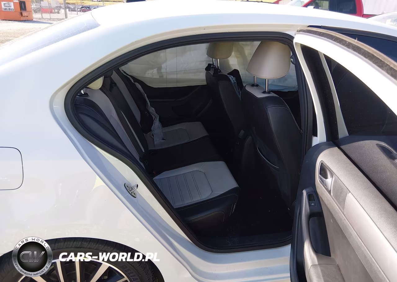 2016 Volkswagen Jetta 1.8T Sport VIN:3VWD17AJ0GM269537 - 8
