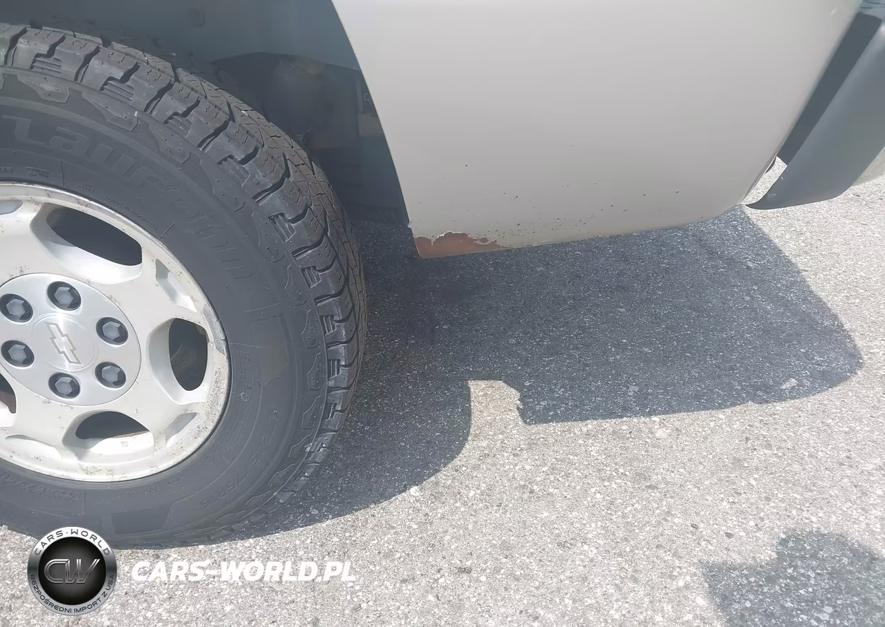 2005 Chevrolet Tahoe Ls VIN:1GNEK13T85R121607 - 6
