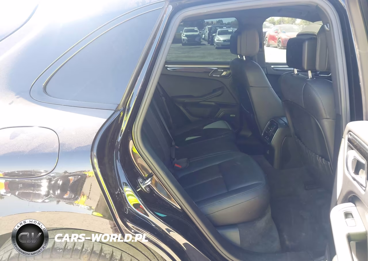 2019 Porsche Macan S VIN:WP1AB2A50KLB31613 - 8