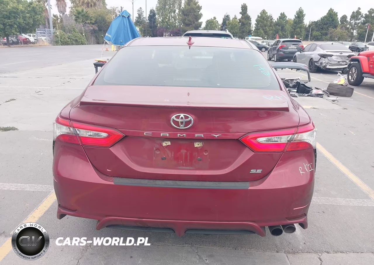2018 Toyota Camry Se VIN:4T1B11HK6JU656663 - 16