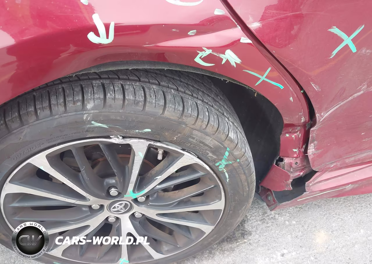 2018 Toyota Camry Se VIN:4T1B11HK6JU656663 - 17
