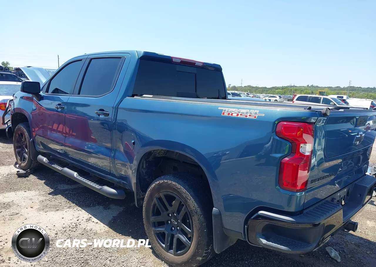 2024 Chevrolet Silverado 1500 4Wd Short Bed Lt Trail Boss VIN:3GCUDFED0RG289958 - 3