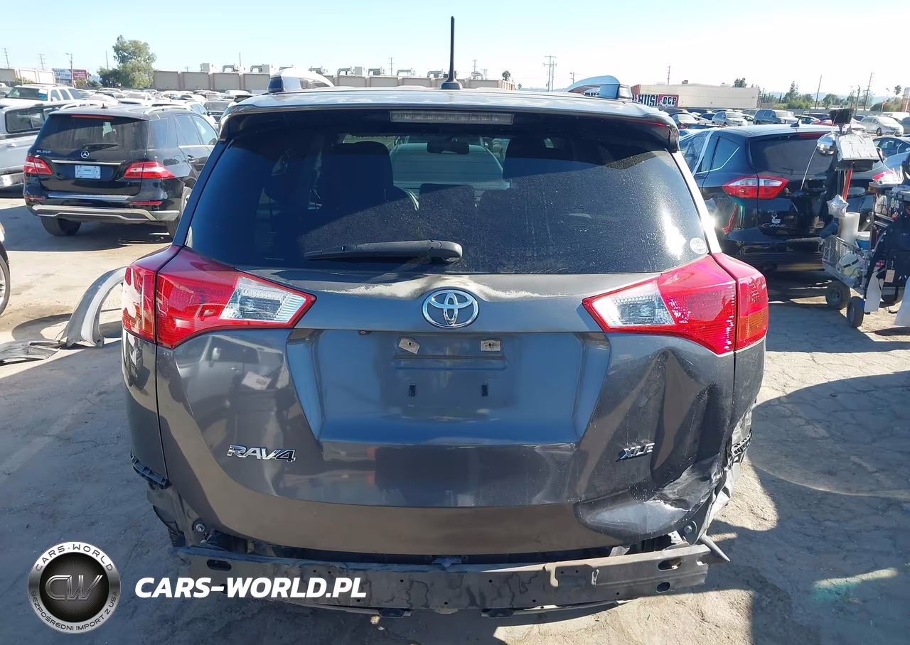 2015 Toyota Rav4 Xle VIN:JTMWFREV7FJ042265 - 17