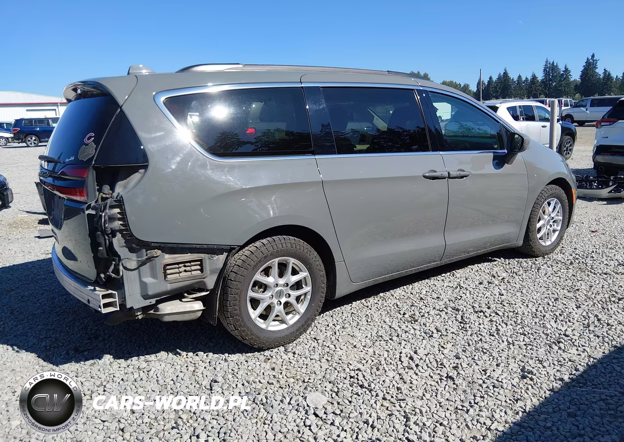 2022 Chrysler Pacifica Touring L VIN:2C4RC1BG6NR127637 - 4