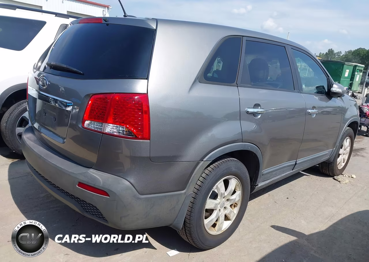 2011 Kia Sorento Lx VIN:5XYKT3A15BG041942 - 4