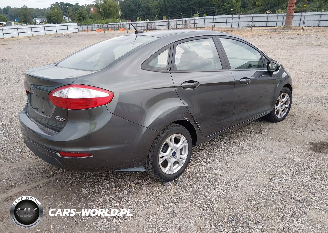 2015 Ford Fiesta Se VIN:3FADP4BJ2FM196447 - 4