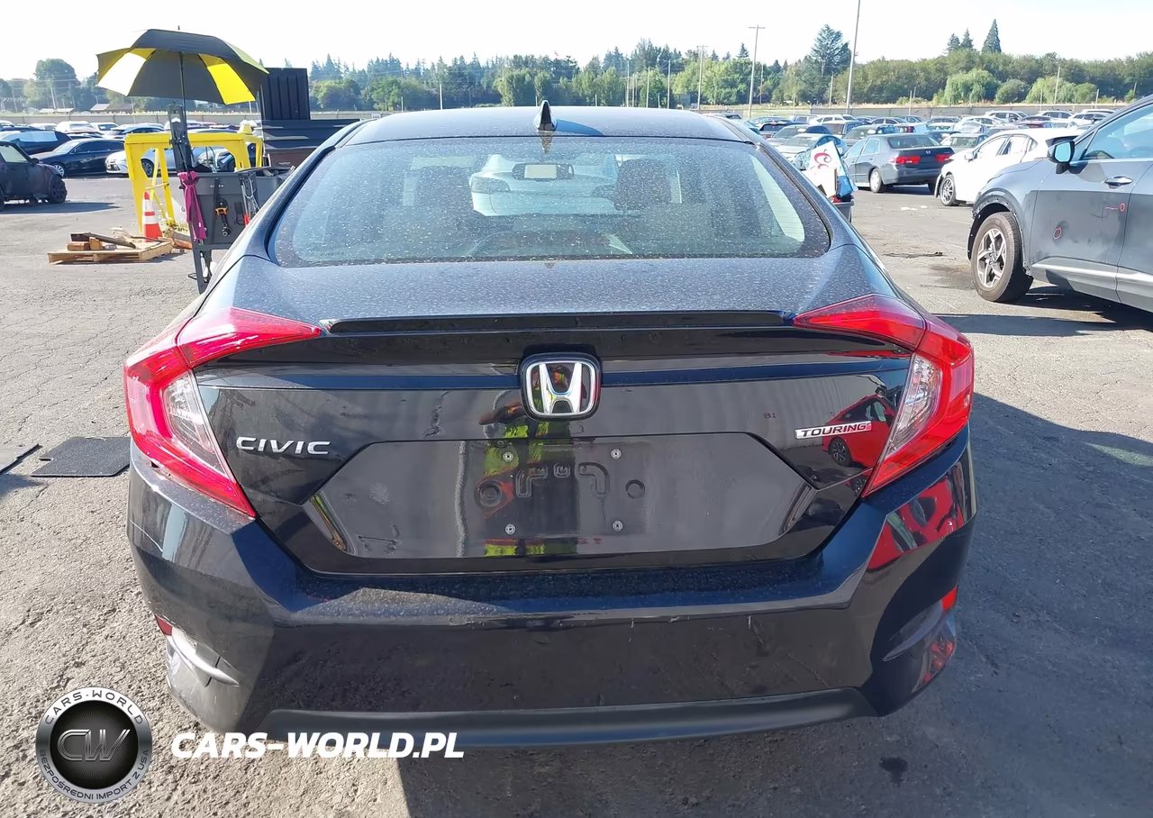 2016 Honda Civic Touring VIN:19XFC1F96GE213775 - 16