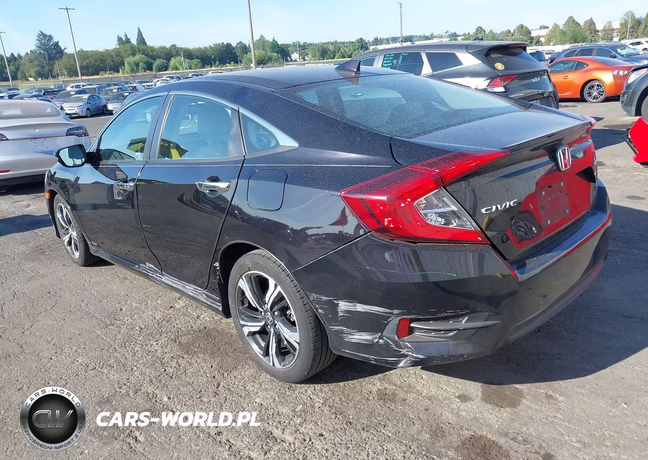 2016 Honda Civic Touring VIN:19XFC1F96GE213775 - 3