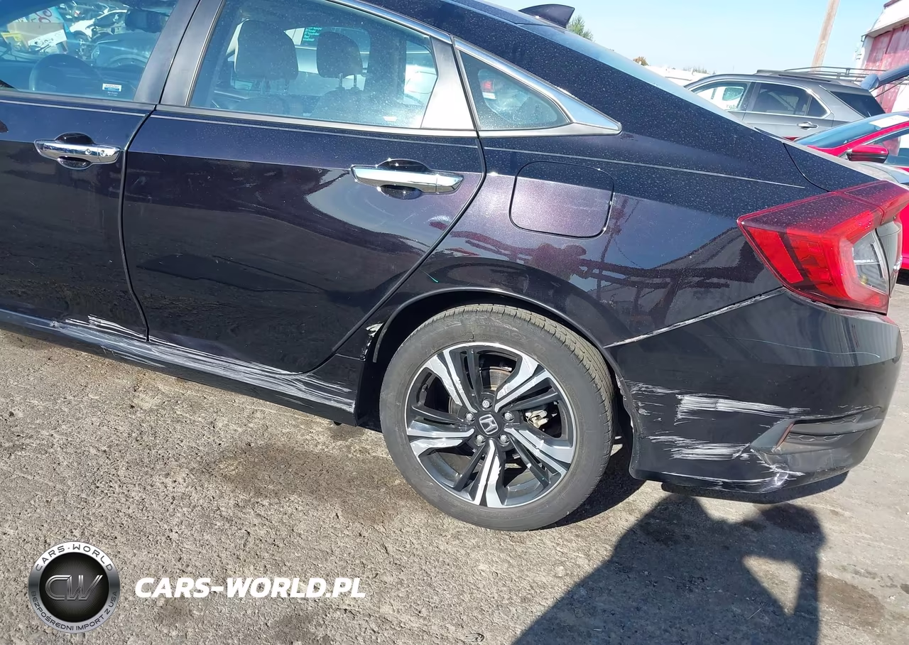 2016 Honda Civic Touring VIN:19XFC1F96GE213775 - 6