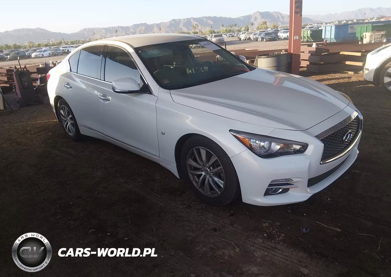 2015 Infiniti Q50 – zdjęcie 1 z 11