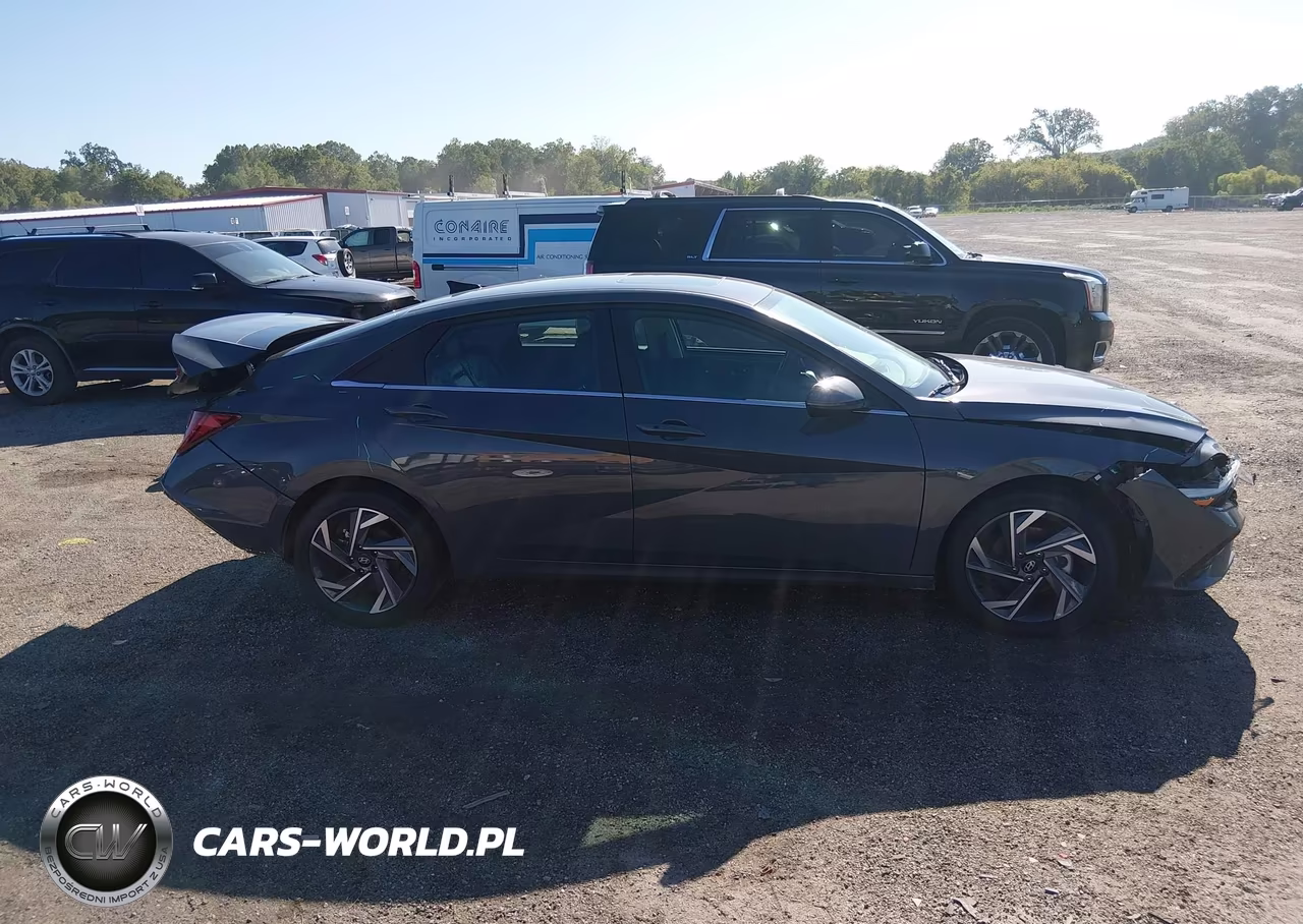 2026 Hyundai Elantra Limited VIN:KMHLP4DG7TU117865 - 14