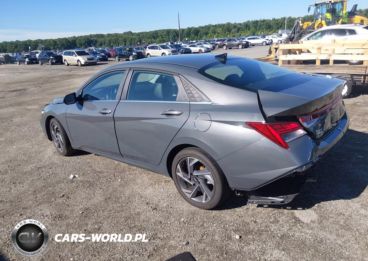 2026 Hyundai Elantra Limited VIN:KMHLP4DG7TU117865 - 3