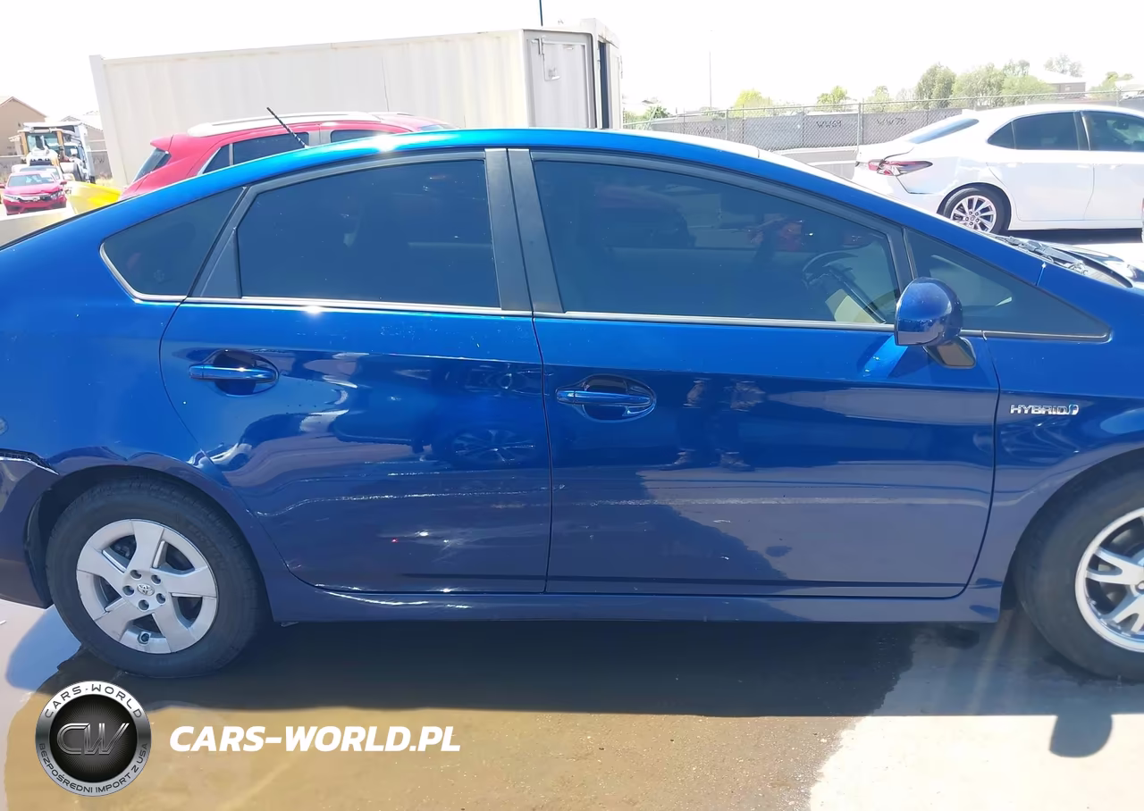 2011 Toyota Prius Three VIN:JTDKN3DU0B1410707 - 13