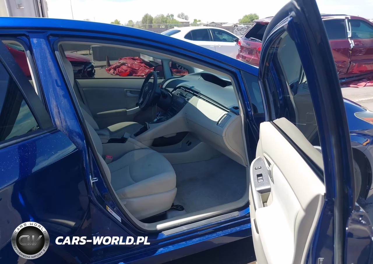 2011 Toyota Prius Three VIN:JTDKN3DU0B1410707 - 5
