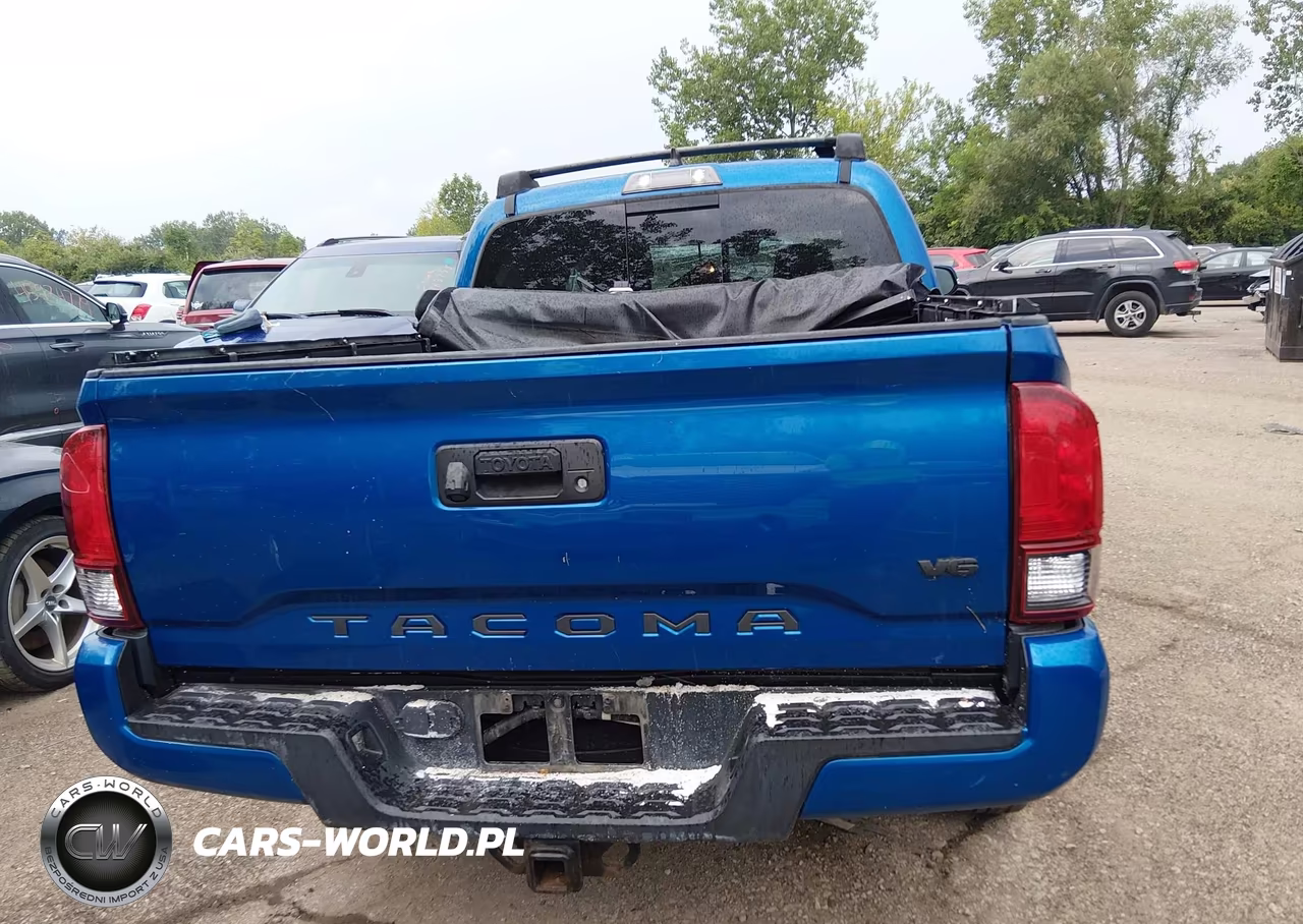 2018 Toyota Tacoma Trd Sport VIN:3TMCZ5AN4JM157555 - 16