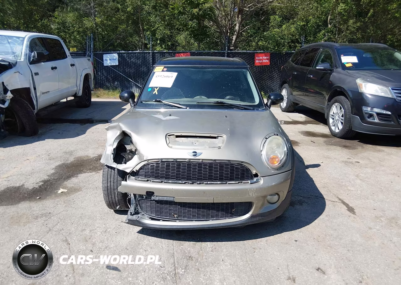 2009 Mini Cooper S Clubman VIN:WMWMM33599TP93497 - 13