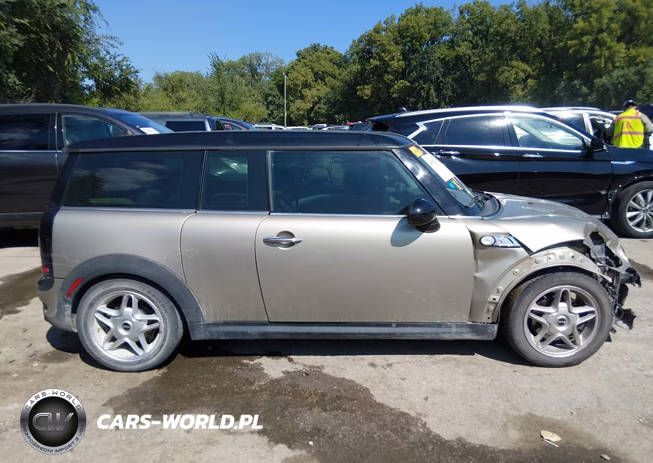 2009 Mini Cooper S Clubman VIN:WMWMM33599TP93497 - 14