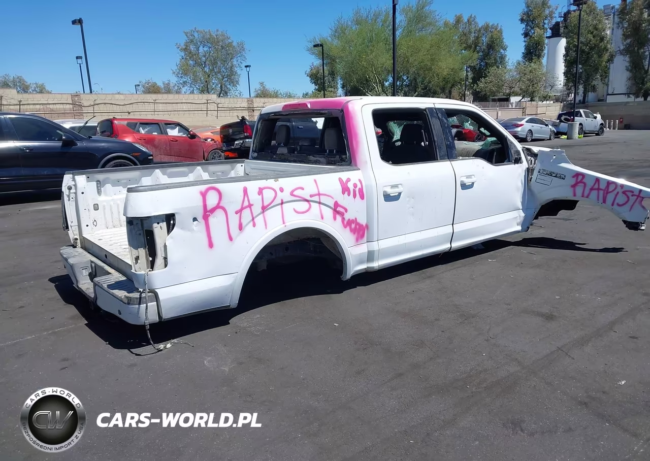 2018 Ford F-150 Xlt VIN:1FTEW1CG1JKG06223 - 4