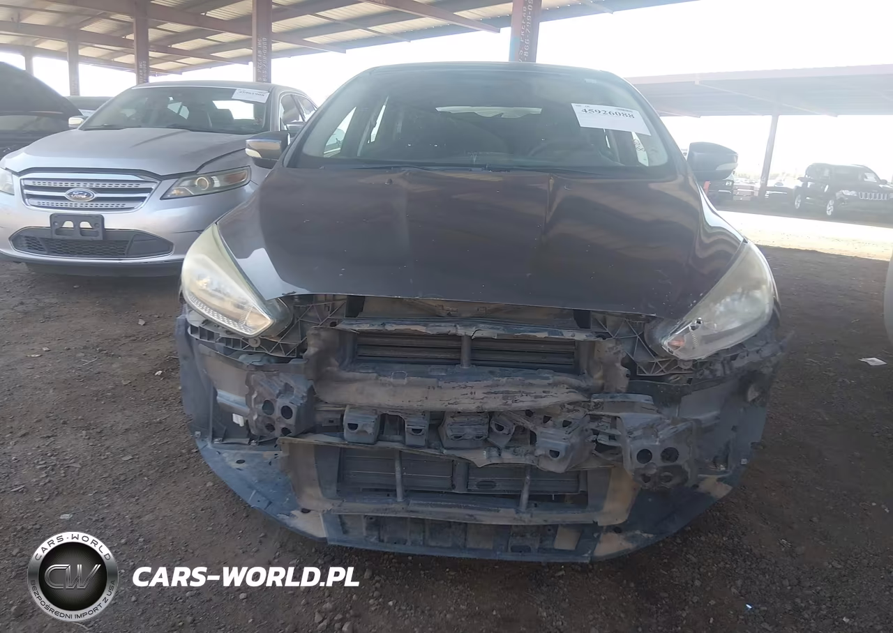 2015 Ford Focus Se VIN:1FADP3K20FL203917 - 6