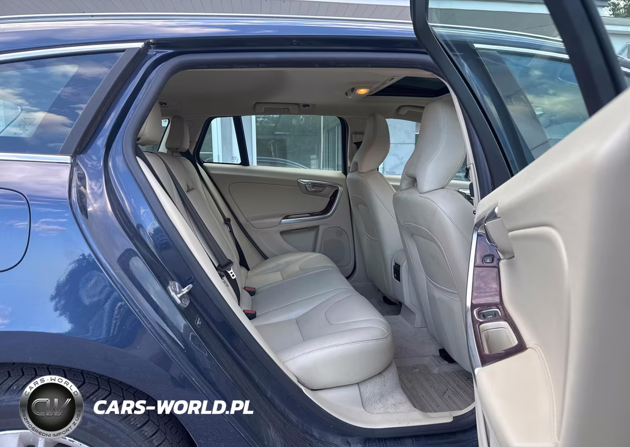 2015 Volvo V60 Premier VIN:YV140MEK6F1254733 - 8