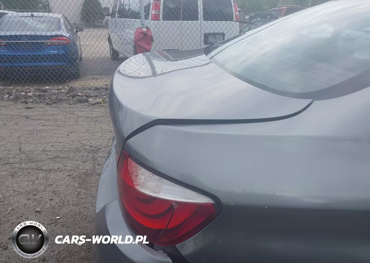 2013 BMW 535I xDrive VIN:WBAFU7C51DDU74002 - 14