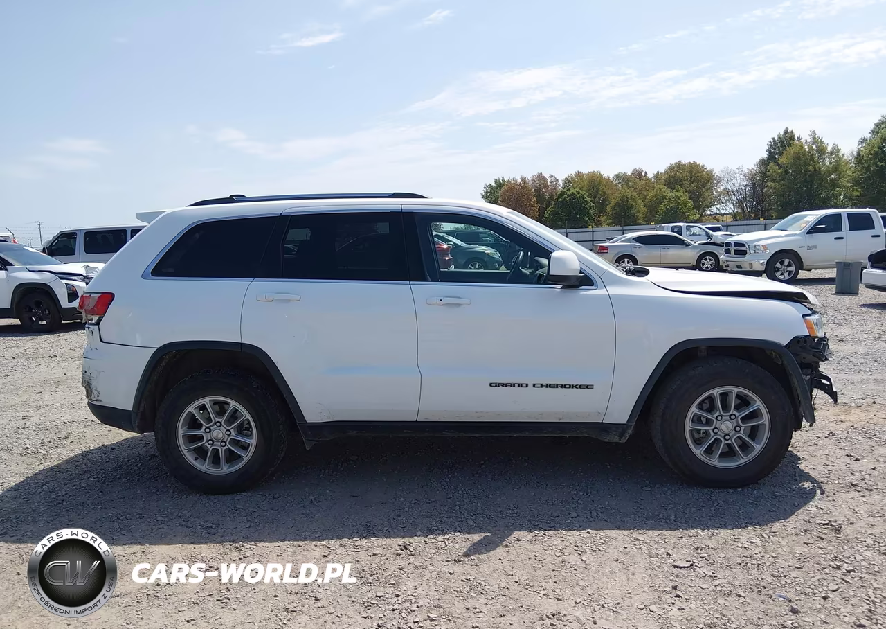 2018 Jeep Grand Cherokee Laredo E 4X2 VIN:1C4RJEAG2JC442744 - 14