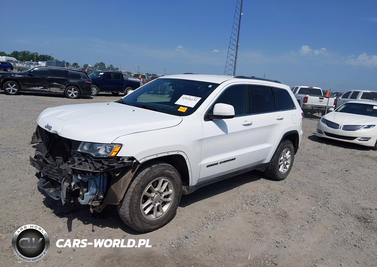 2018 Jeep Grand Cherokee Laredo E 4X2 VIN:1C4RJEAG2JC442744 - 2