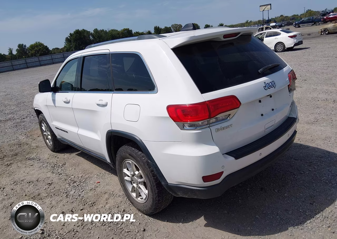 2018 Jeep Grand Cherokee Laredo E 4X2 VIN:1C4RJEAG2JC442744 - 3