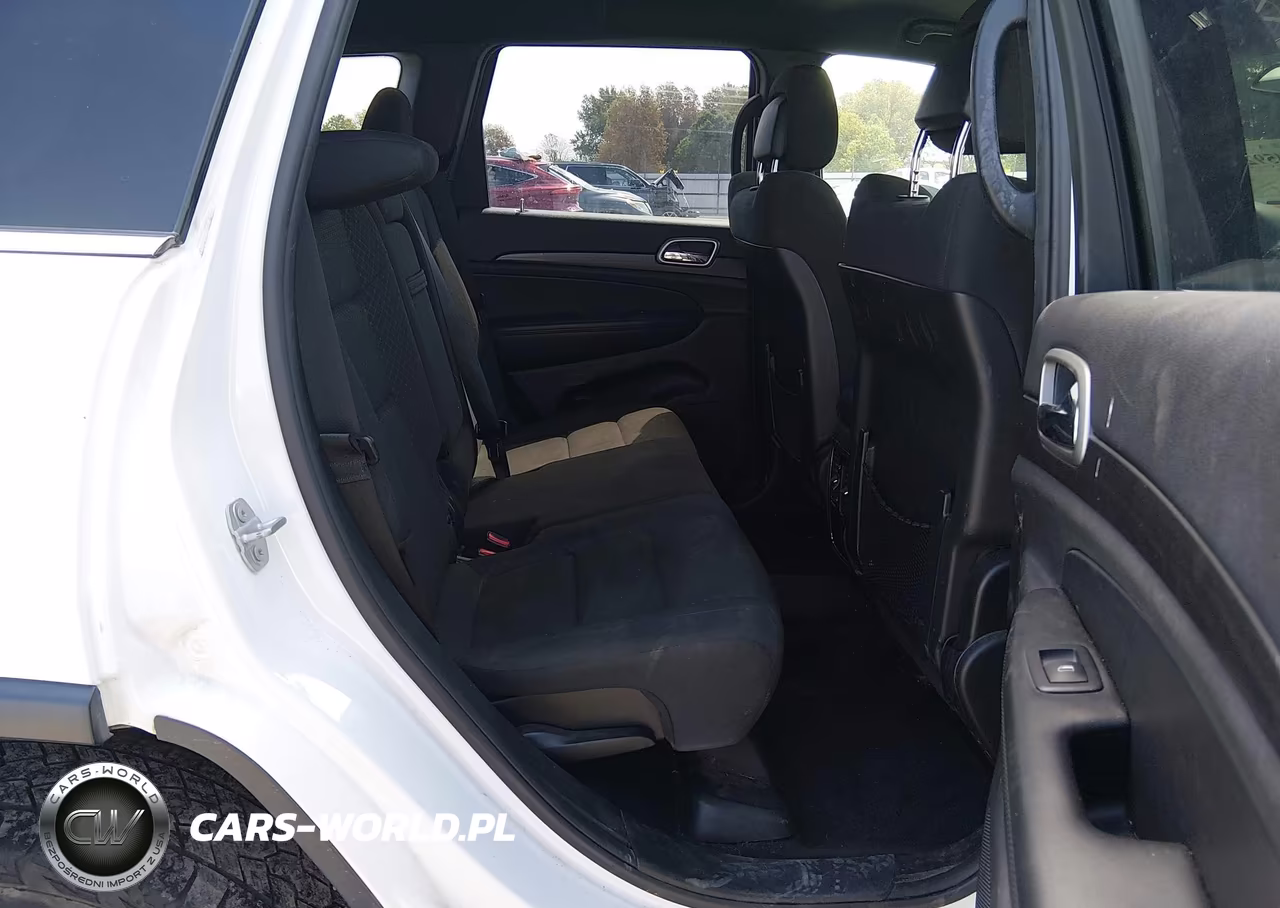 2018 Jeep Grand Cherokee Laredo E 4X2 VIN:1C4RJEAG2JC442744 - 8