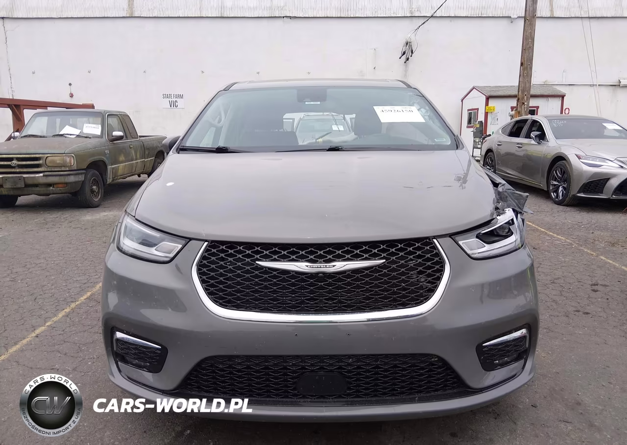 2023 Chrysler Pacifica Touring L VIN:2C4RC1BG8PR571413 - 12