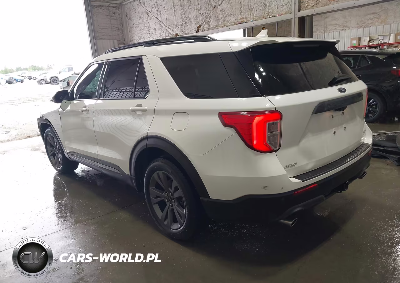 2021 Ford Explorer Xlt VIN:1FMSK8DH1MGA17464 - 3