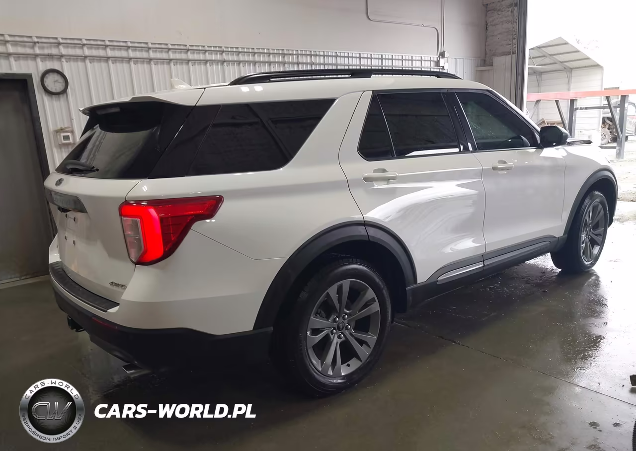 2021 Ford Explorer Xlt VIN:1FMSK8DH1MGA17464 - 4