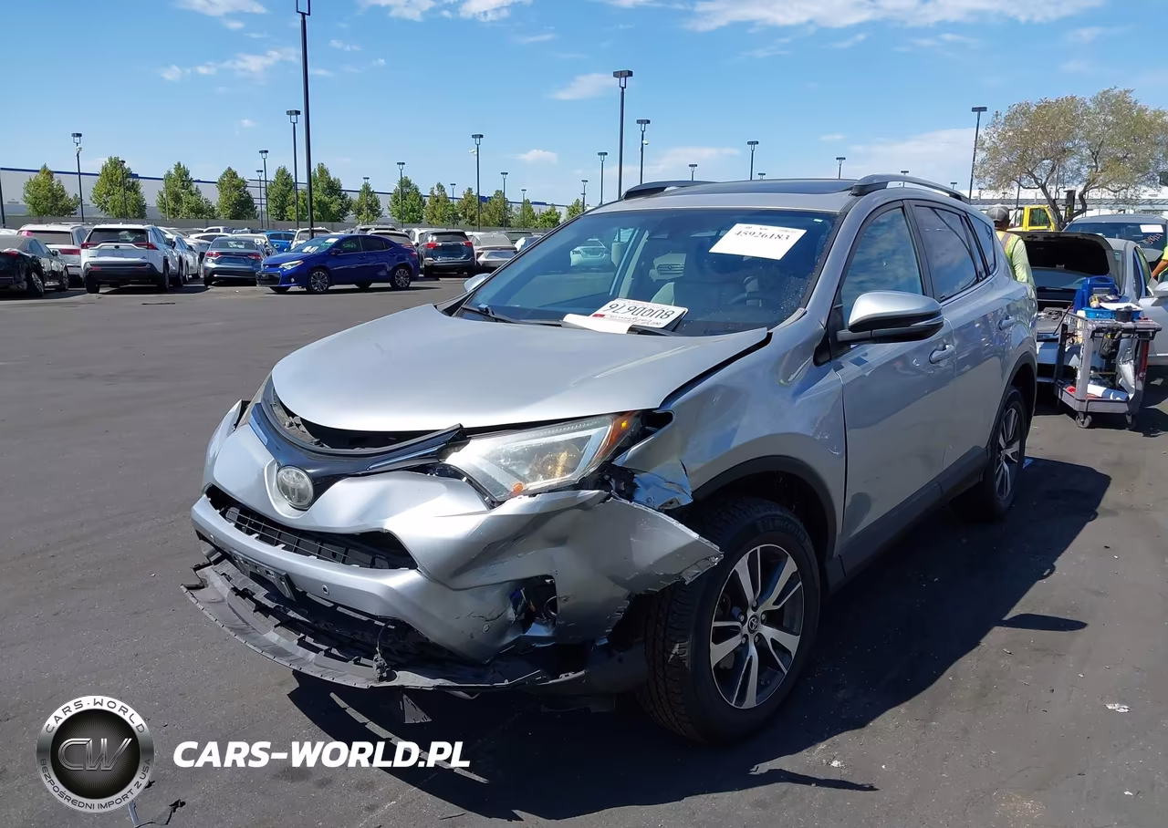 2018 Toyota Rav4 Xle VIN:2T3WFREV1JW425886 - 6