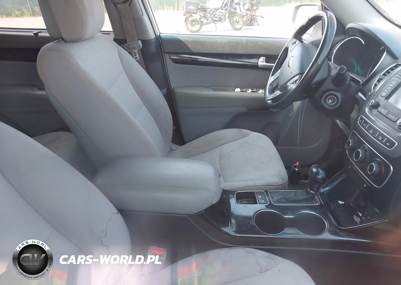 2014 Kia Sorento Lx VIN:5XYKTCA61EG488946 - 5
