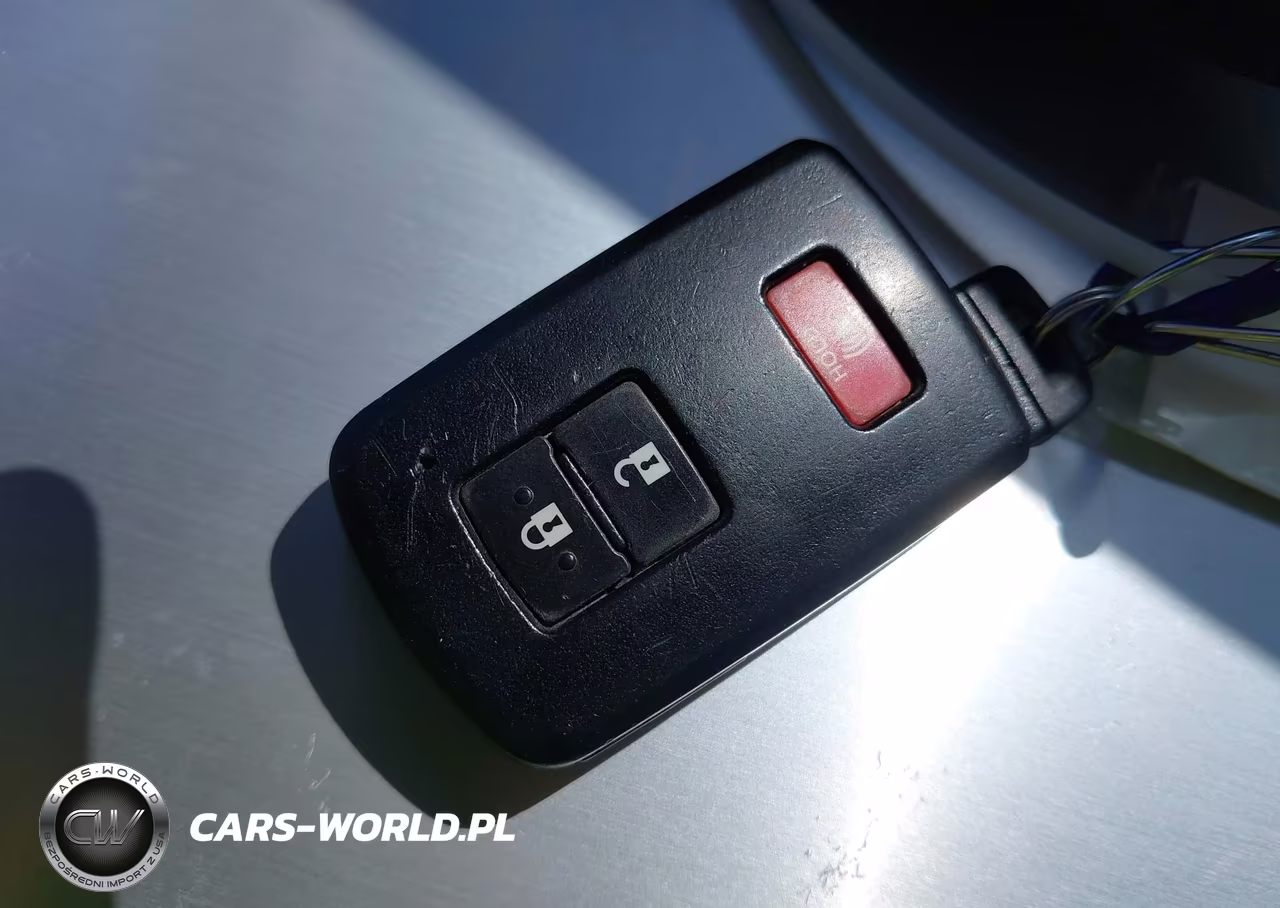 2017 Toyota Prius V Four VIN:JTDZN3EU1HJ062082 - 11