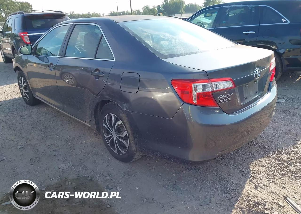 2012 Toyota Camry Le VIN:4T4BF1FK3CR274104 - 3