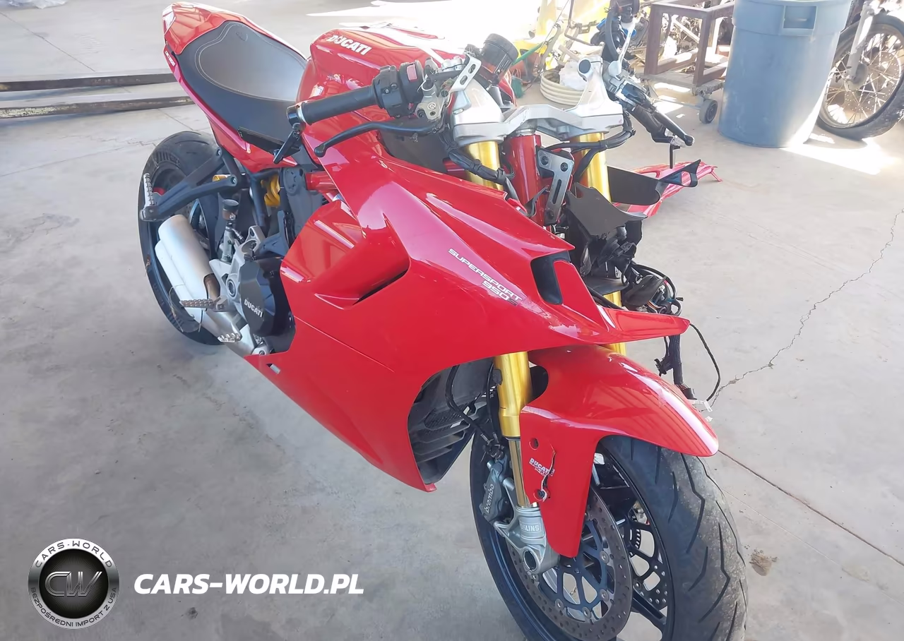 2022 Ducati Supersport