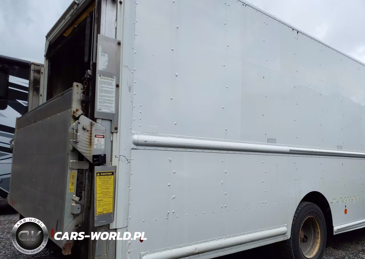 2012 Workhorse Custom Chassis Commercial Chassis W62 VIN:5B4MFG2E8C3448786 - 4