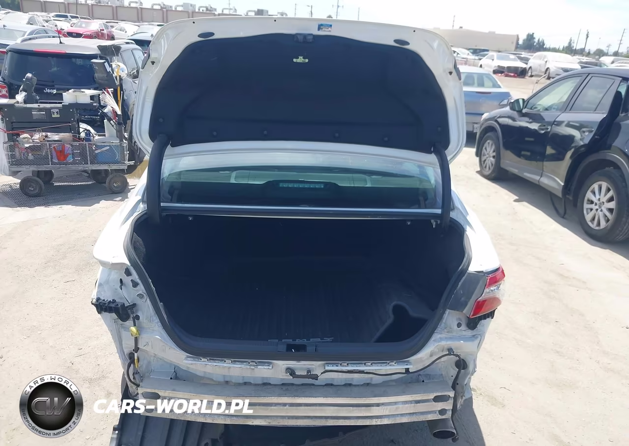 2021 Toyota Camry Xle VIN:4T1F11AK4MU439211 - 17