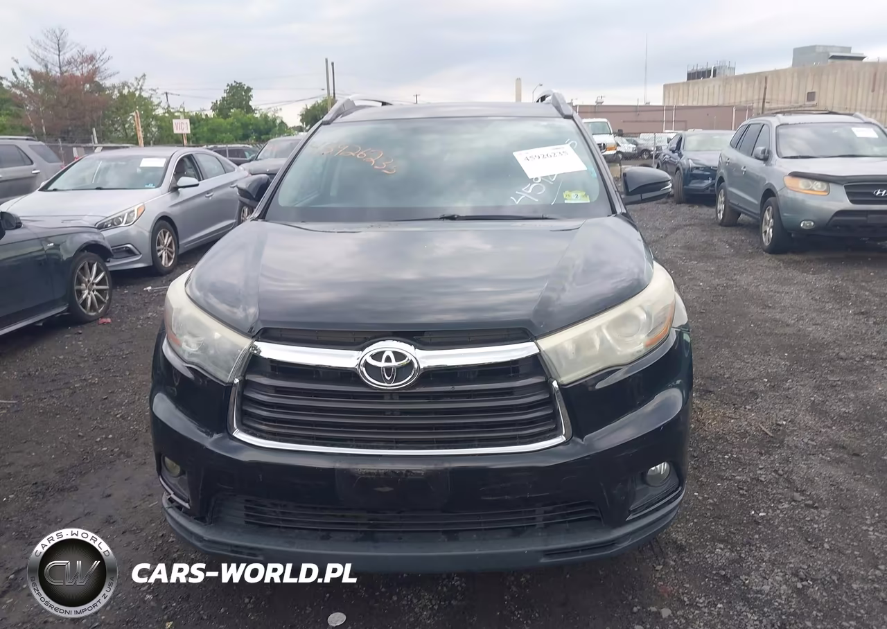 2015 Toyota Highlander Le V6 VIN:5TDBKRFH1FS163363 - 12