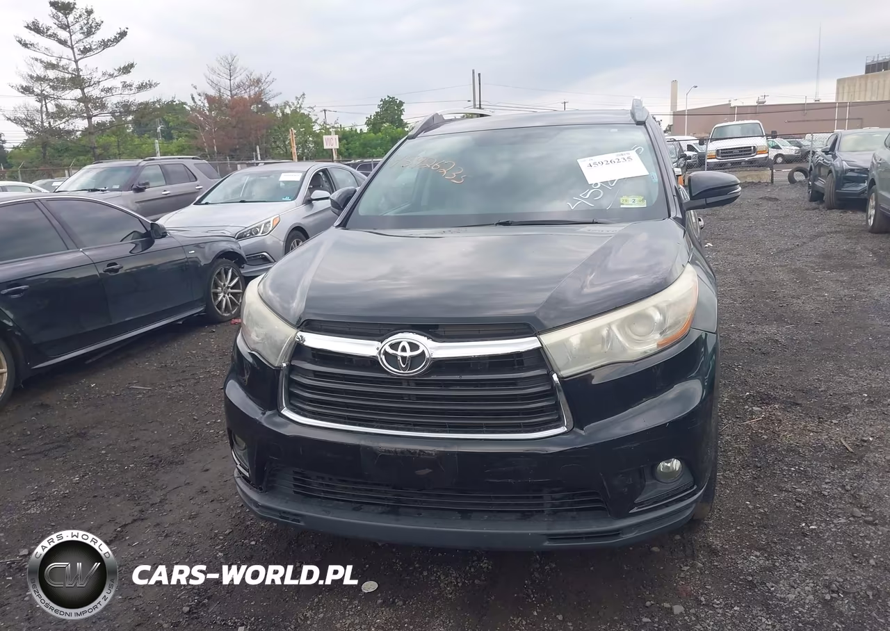 2015 Toyota Highlander Le V6 VIN:5TDBKRFH1FS163363 - 6